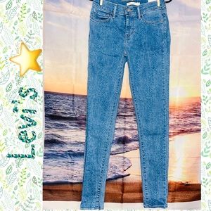 Levi’s 710 Super Skinny Snake Print Jeans Light